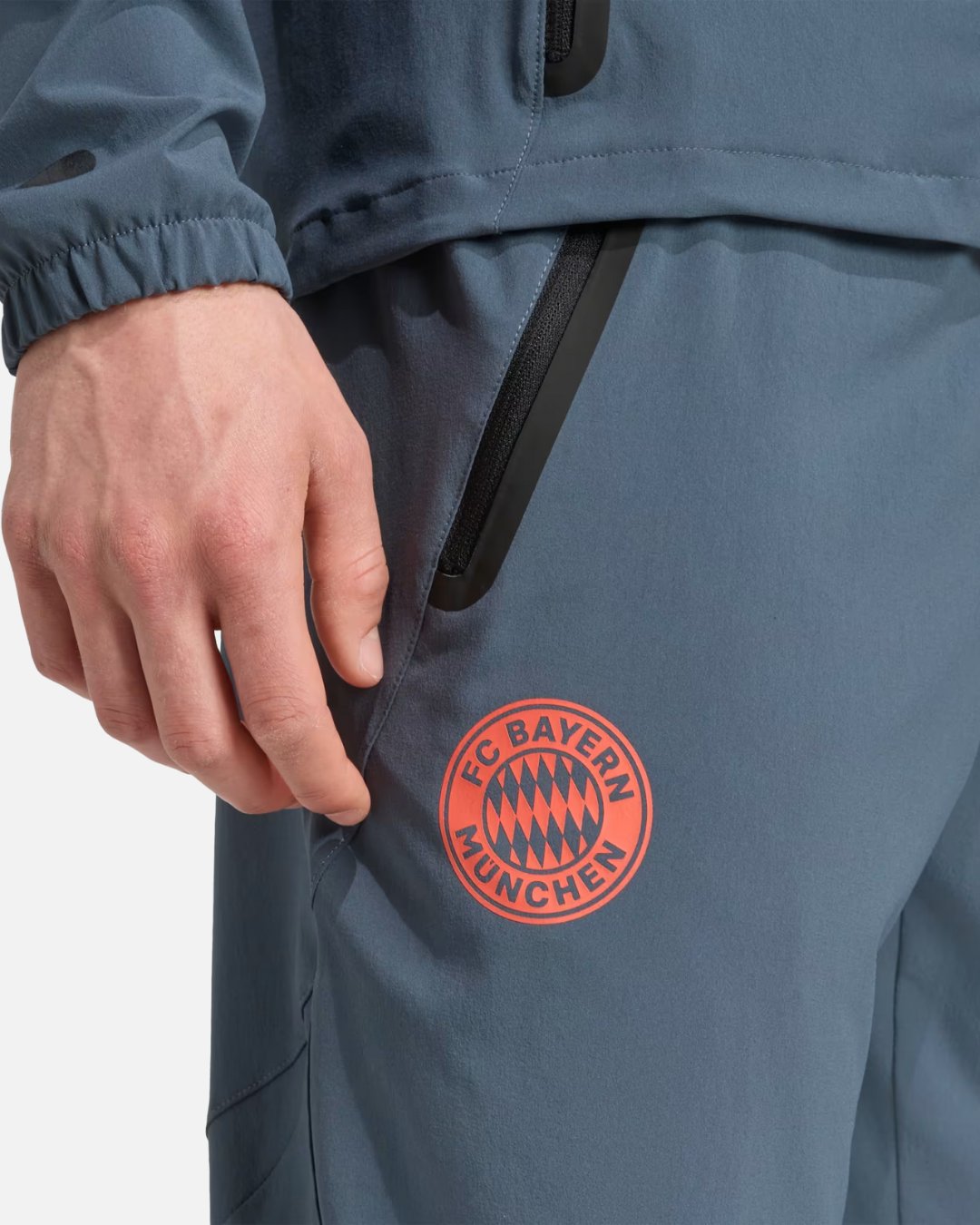 FC Bayern München Trainingshose 2025/2026 – Grau