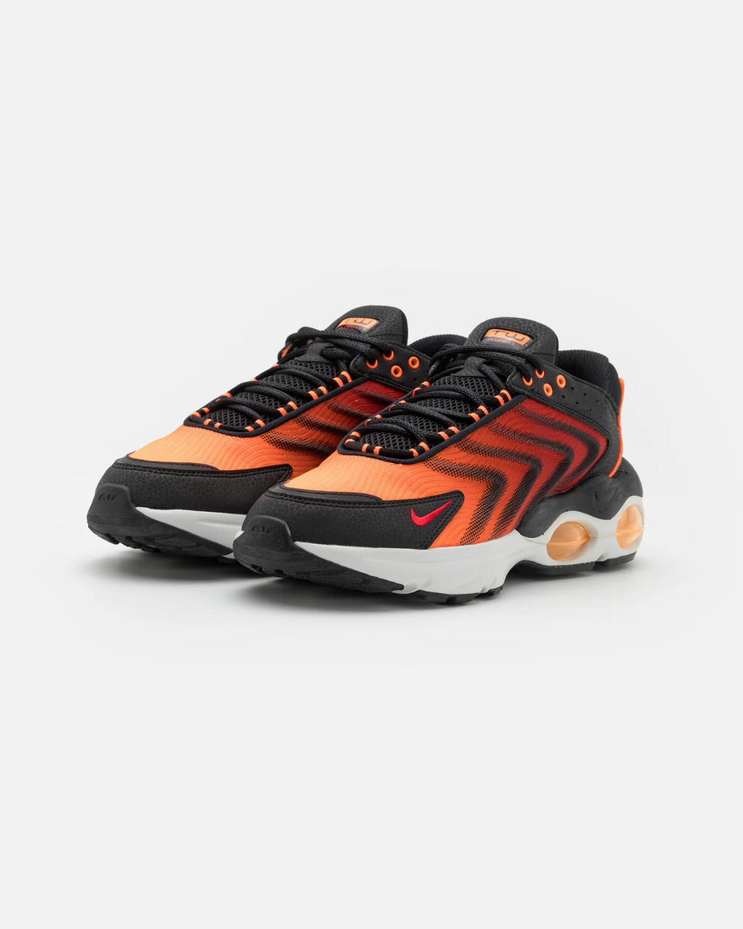 Nike Air Max TW SE – Schwarz/Orange