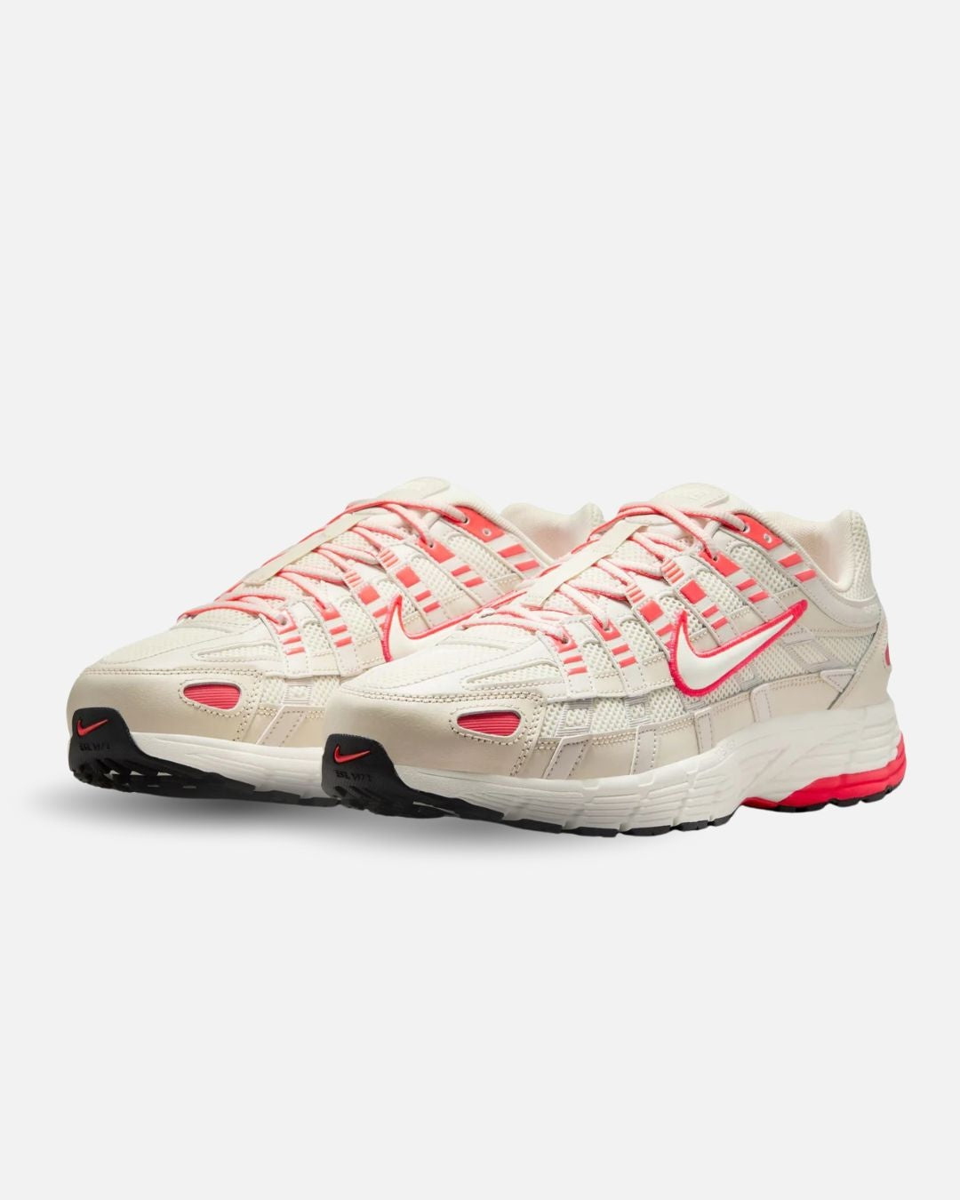 Nike P-6000 – Beige/Rot